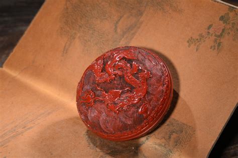 Collection Chinese Antique Vintage Lacquerware Dragon Pattern Box