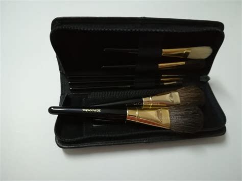 Estuche Set De 7 Pinceles De Maquillaje Con Estuche De Piel Escoda La