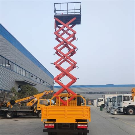 Dongfeng Double Row Seat Aerial Platform Truck Fixed Platform Trucks