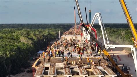 La Jornada Amlo Elogia A Trabajadores Que Construyen El Tren Maya