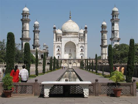 Bibi ka Maqbara Garden