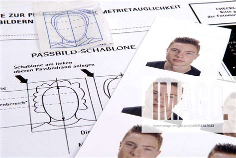 Biometrische Passbilder Passfotos Auf Einem Dokument