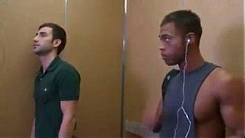 Fucking On The Elevator XVIDEOS