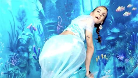 419 Adelle Unicorn VR Porn Video VRPorn