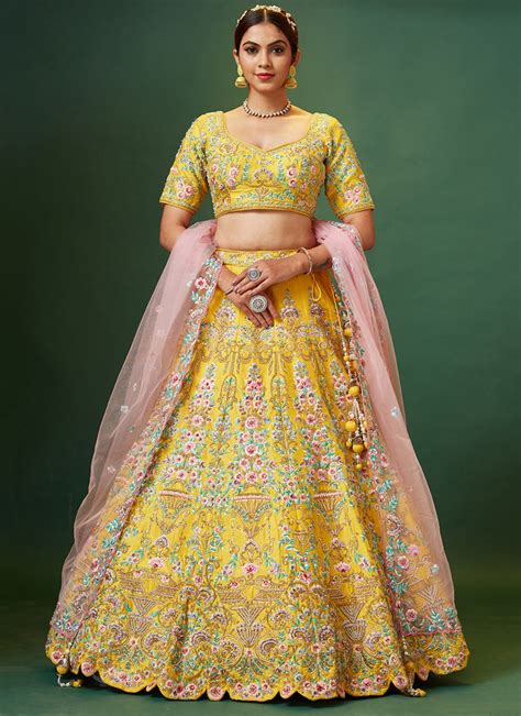 Yellow Pure Silk Embroidered Lehengas Ghmkns460