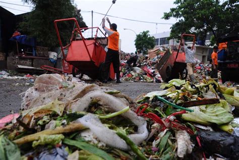 Sampah Pasar Diolah Jadi Pupuk Kompos Republika Online