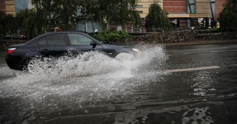 Dlaczego Warszawa została zalana po burzy Ratusz wyjaśnia Wiadomości