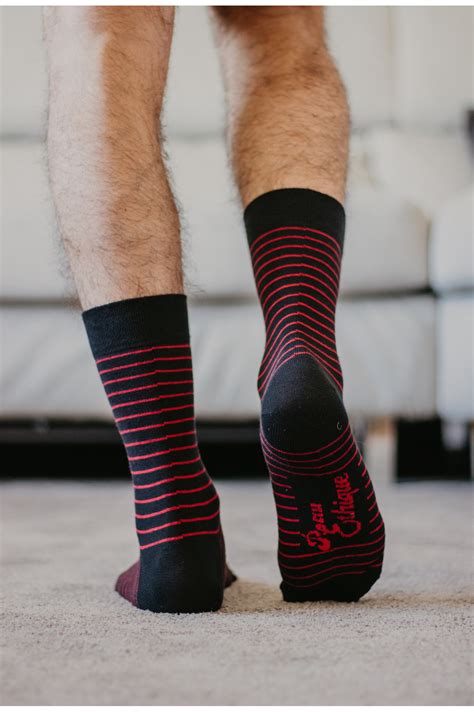 Chaussettes rayées rouge Peau Ethique en coton biologique