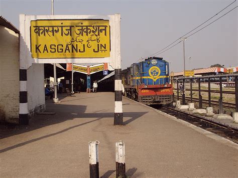 Kasganj Station - king gambit