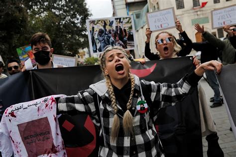 Las protestas continúan en Irán a pesar de las detenciones y la