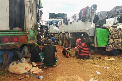 Birmanie 75 civils tués et 200 000 déplacés suite aux combats dans