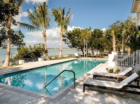 Private Beach House Vacation Rental in the Florida Keys | The Hammocks Playa Largo