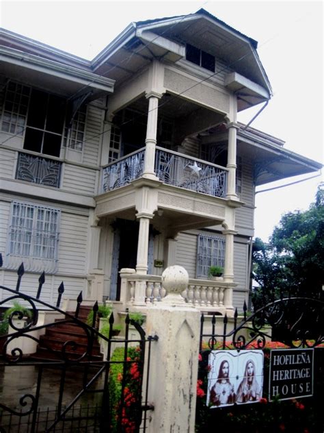 HAPPY TRAVELS: Hofileña Ancestral House - Silay City