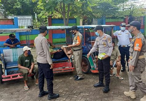 Hari Ini Masker Medis Dibagikan Polres Kep Seribu Jajaran