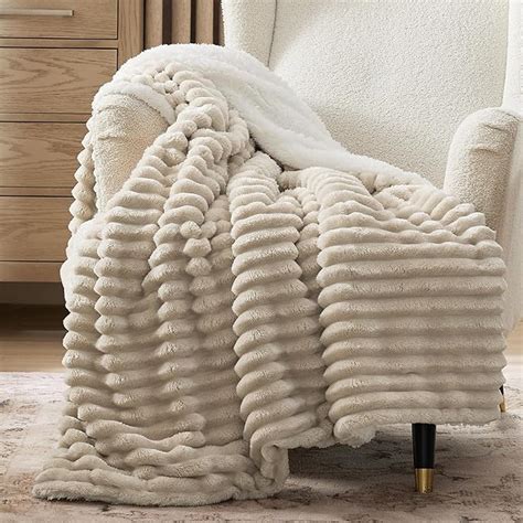 Amazon Bedsure Sherpa Blanket Twin Size For Couch Super Soft