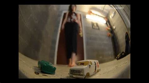 Giant NERDY GIRL Car CRUSH MOV Amateur Soles Giantess And Footjobs Clips4sale