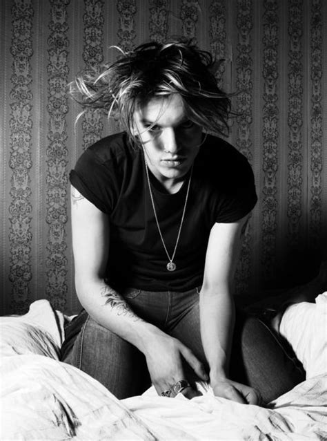 Jamie Campbell Bower Sweeney Todd Hot Actors Actors And Actresses Jace Wayland Harry Potter