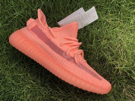 Adidas Yeezy Boost 350 V2 Pink