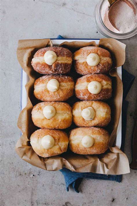 Doughnuts With Rich Vanilla Cream Recipe Homemade Brioche Desserts