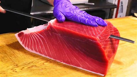 10000 Luxurious Bluefin Tuna Otoro Cutting The Ultimate Sushi