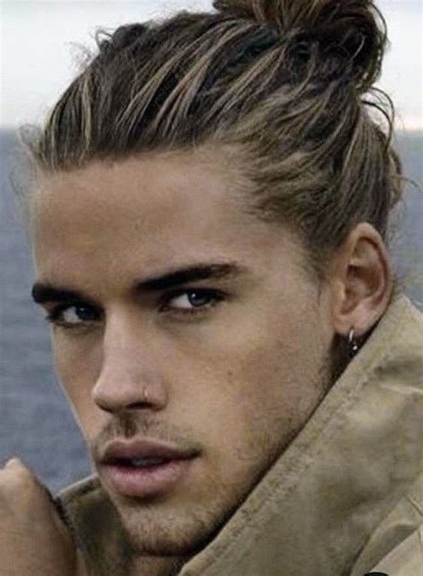 Pin By Jiří Vymětal On Faces Of Men Men Blonde Hair Blonde Guys