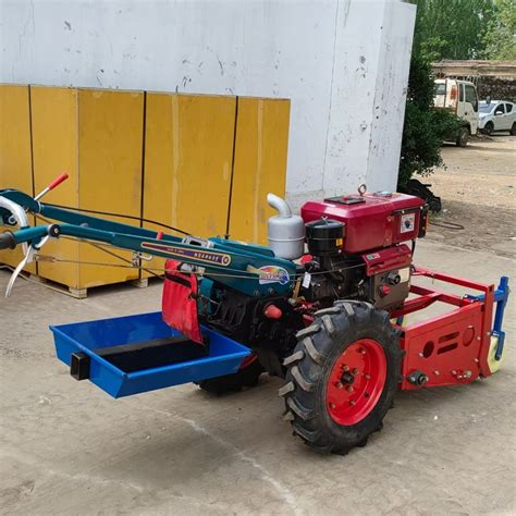 Agricultural Machinery 1 Row Sweet Potato Garlic Digger Machine Potato Garlic Harvester China