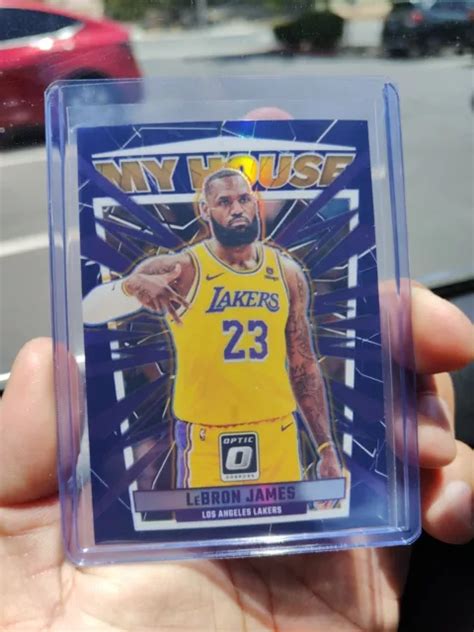 LEBRON JAMES 2023 24 Donruss Optique Violet Prizm My House 2 Couleurs