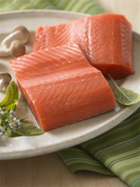 Coho Vs Sockeye Salmon Taste | Bruin Blog