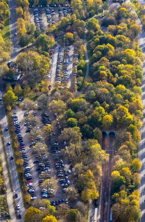 Gelsenkirchen Von Oben Herbstluftbild Auto Parkplatz Und