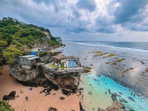 Suluban Beach Bali: The ULTIMATE Guide!