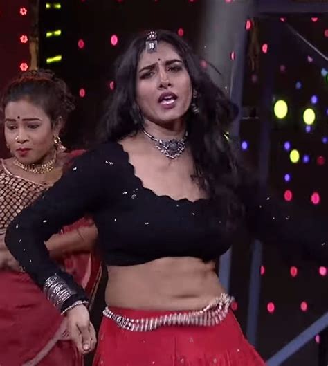 Anchor Vishnupriya Hot