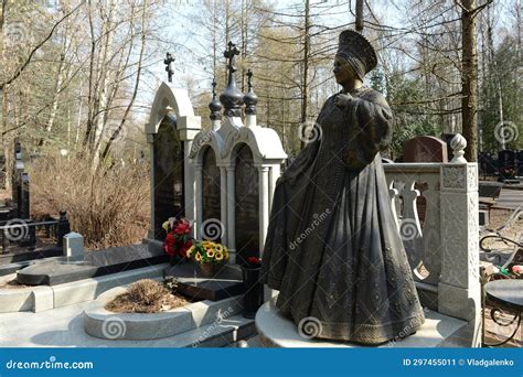 The Grave Of The Famous Soviet And Russian Singer Lyudmila Ryumina At