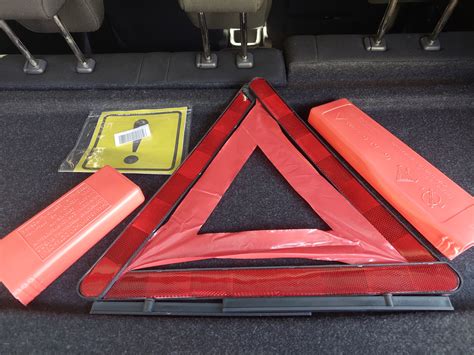Знак неопытный водитель, знак аварийной остановки и жилетка 💲🔩 — Suzuki ...