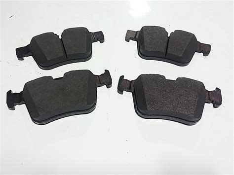 Volvo Xc Disc Brake Pad Set Brake Pad Kit Genuine