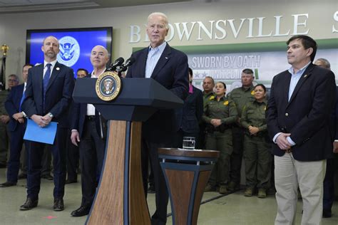 Biden Y Trump Visitan Frontera Sur De Eeuu Lo Que Muestra Importancia