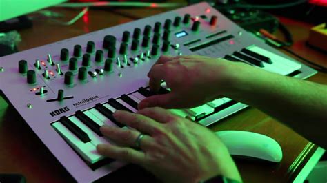 Korg Minilogue Analog Synthesizer Sound Demos – Synthtopia