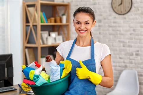 Cómo hacer un limpiador multiusos casero y ecológico para el hogar