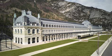 Canfranc Estaci N A Royal Hideaway Hotel Hotel In Canfranc Estaci N