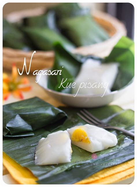 fla-kitchen: Kue Pisang - Nagasari - Steamed banana cake