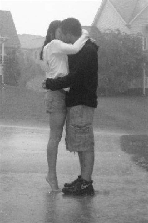 Kissin In The Rain Kissing In The Rain I Love Rain Rain