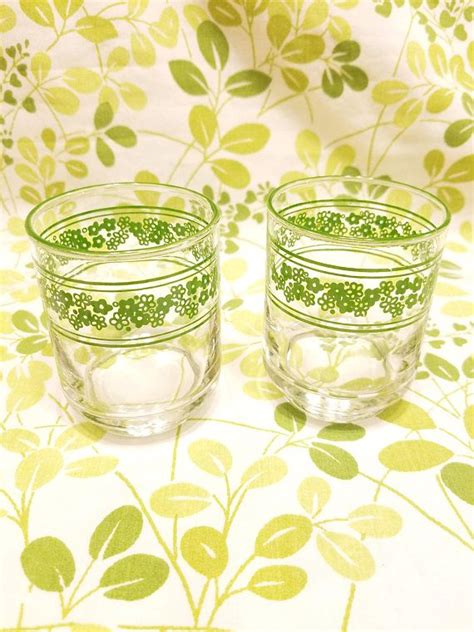 Corelle Crazy Daisy Spring Blossom Juice Glasses Set Of 2 Etsy Spring Blossom Blossom Daisy