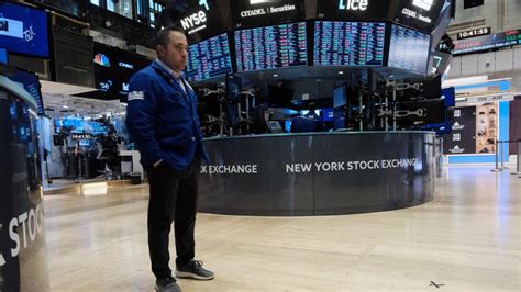 Dow Drops 500 Points As Stocks Tank After Still Hot Inflation Reading Atppcfz0ww