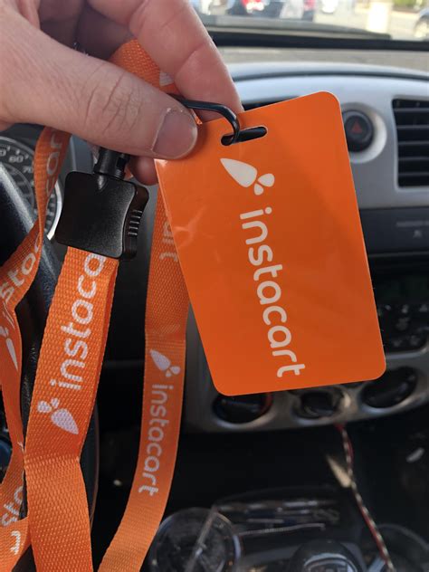 Orange Lanyard 🙄 Rinstacartshoppers