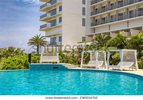 Okinawa Japan Beach Resort Stock Photo 2385016765 | Shutterstock