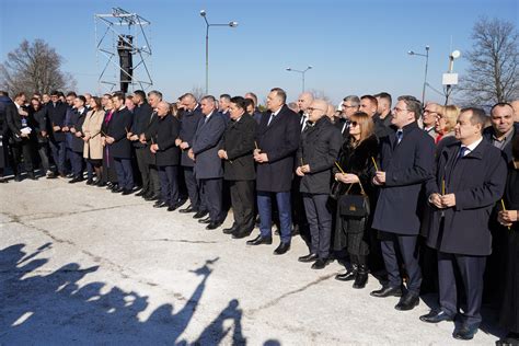 U Ora Cu Po Ela Centralna Dr Avna Ceremonija Povodom Dana Dr Avnosti