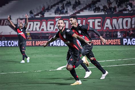 Sport desperdiça chances em campo e Atlético GO vence na Série B