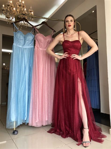 Vestido de Festa longo em lurex top corselet e costas trançadas e saia