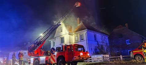 Alarm Bung In Bettmar Feuer Mit Menschenleben In Gefahr Feuerwehr