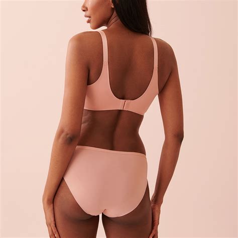 Buy La Vie En Rose Pink Lightly Lined Sleek Back Bra Online