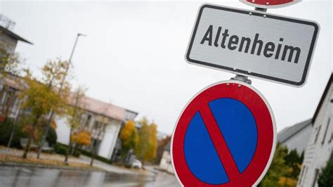 Krankheiten Neun Tote Nach Corona Ausbruch In Altenheim In Lindow